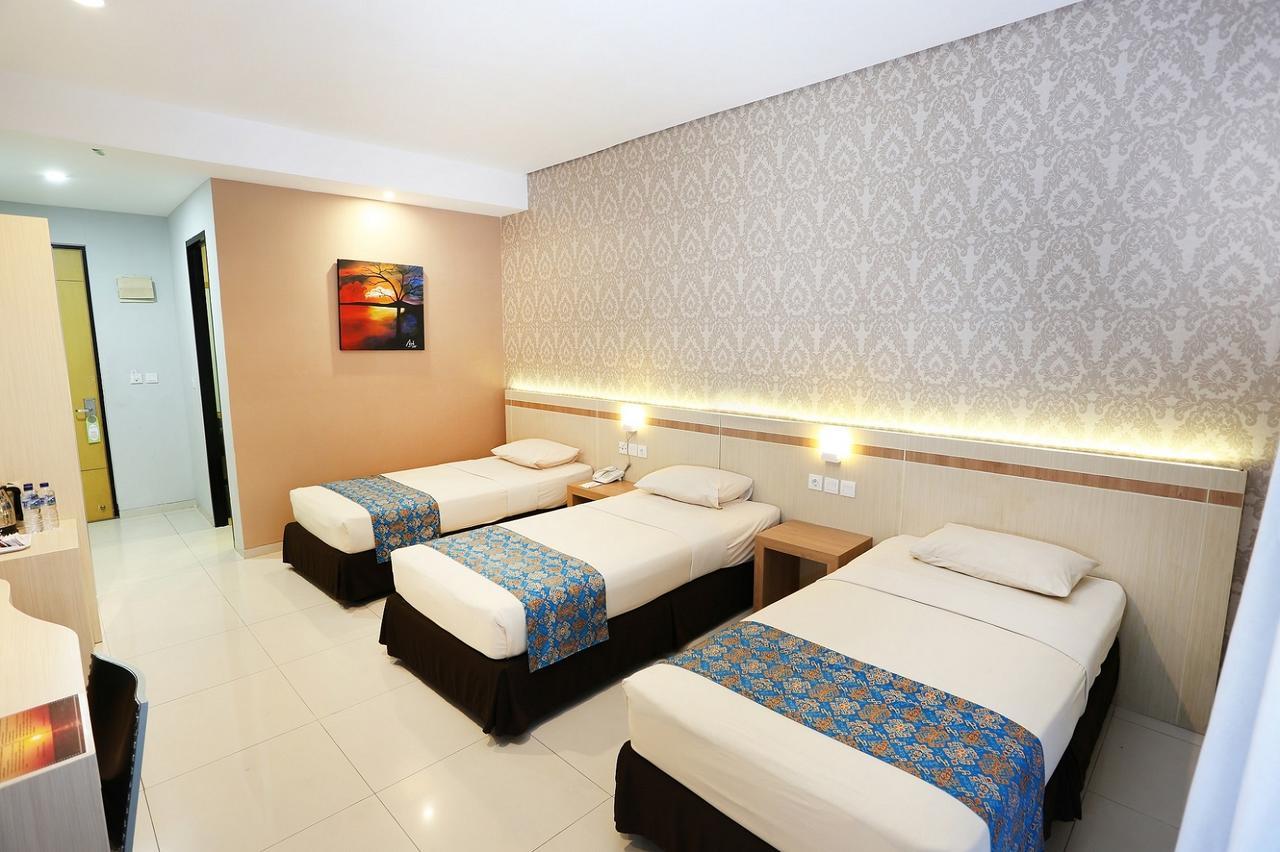Tanjung Kodok Beach Resort Paciran Екстер'єр фото