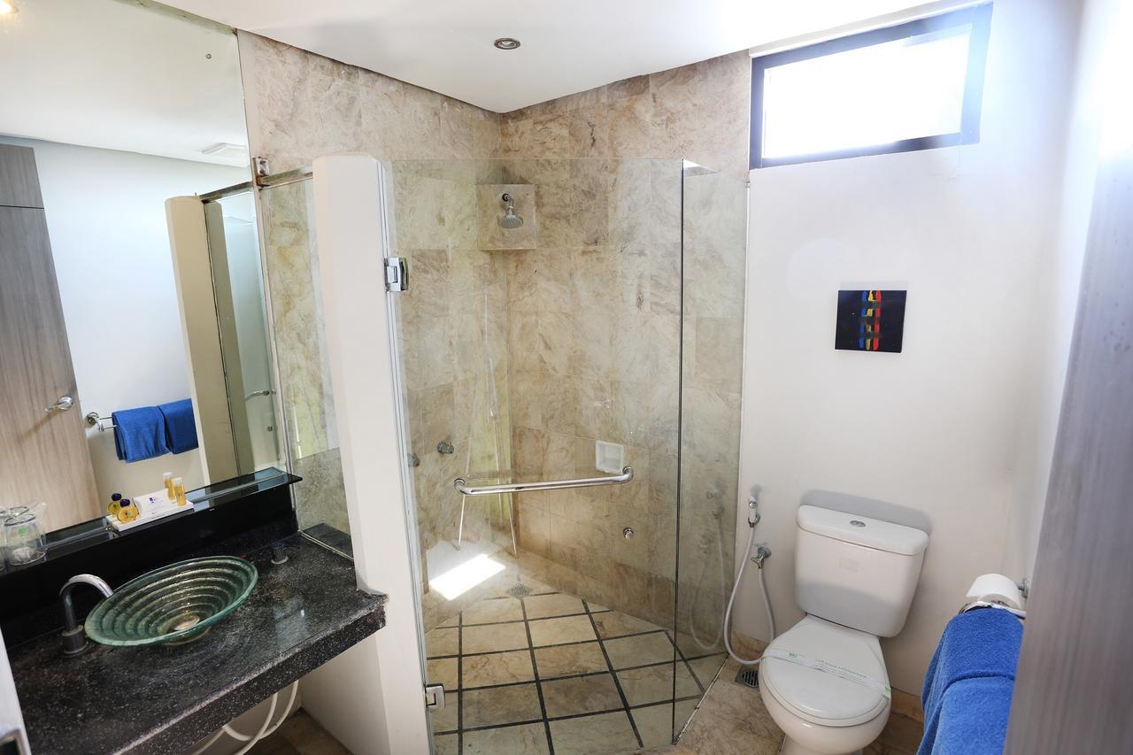 Tanjung Kodok Beach Resort Paciran Екстер'єр фото