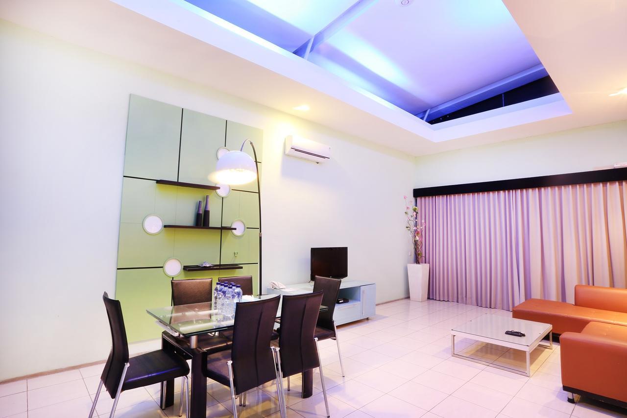 Tanjung Kodok Beach Resort Paciran Екстер'єр фото