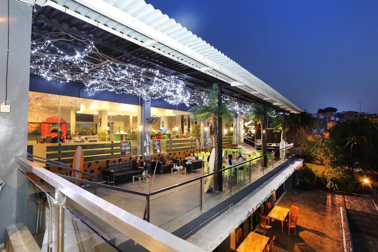 Tanjung Kodok Beach Resort Paciran Екстер'єр фото